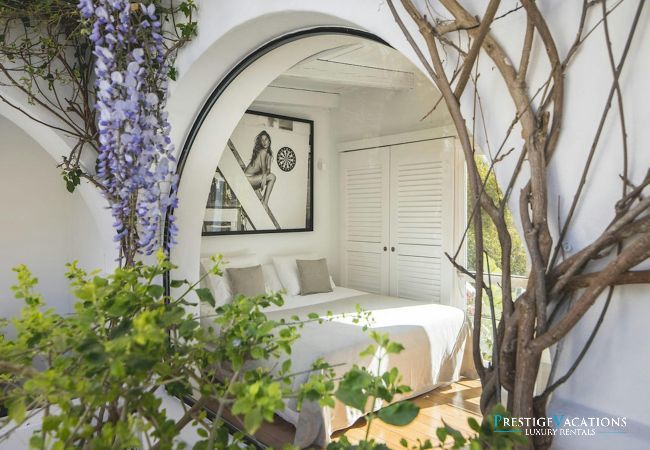 Villa in Ibiza / Eivissa - El Zafiro