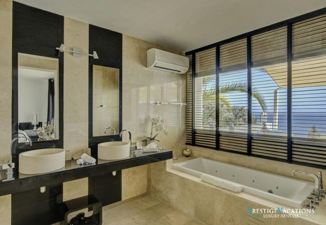 Villa in Ibiza / Eivissa - Es Cubells