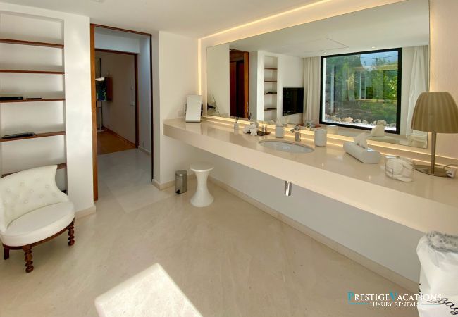 Villa in Ibiza / Eivissa - Oasis Ibiza