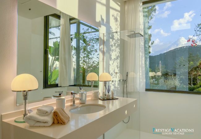 Villa in Ibiza / Eivissa - Oasis Ibiza