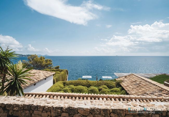 Villa in Ibiza - Ocean Paradise