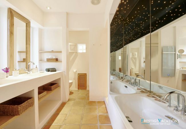 Villa in Ibiza / Eivissa - San Agustin