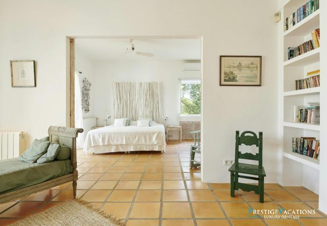 Villa in Ibiza / Eivissa - San Agustin