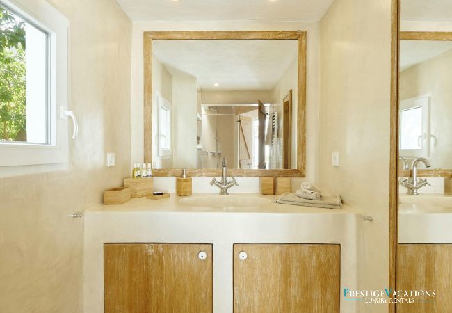 Villa in Ibiza / Eivissa - San Agustin