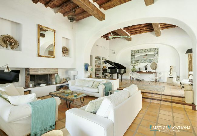 Villa in Ibiza / Eivissa - San Agustin