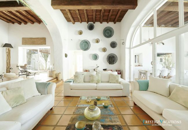 Villa in Ibiza / Eivissa - San Agustin