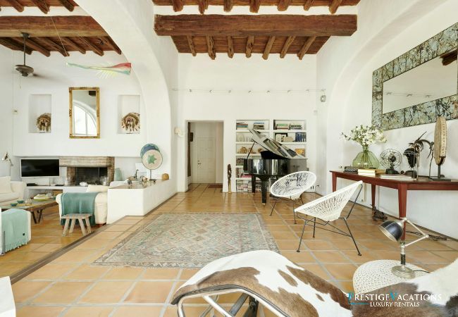 Villa in Ibiza / Eivissa - San Agustin