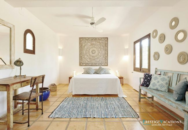 Villa in Ibiza / Eivissa - San Agustin
