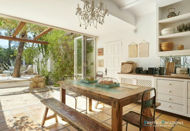 Villa in Ibiza / Eivissa - San Agustin