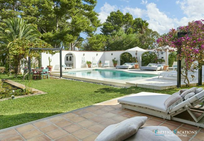 Villa in Ibiza / Eivissa - San Agustin