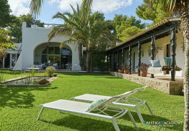 Villa in Ibiza / Eivissa - San Agustin