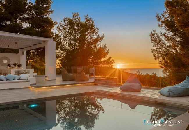 Villa in Ibiza - Sunset Paradise