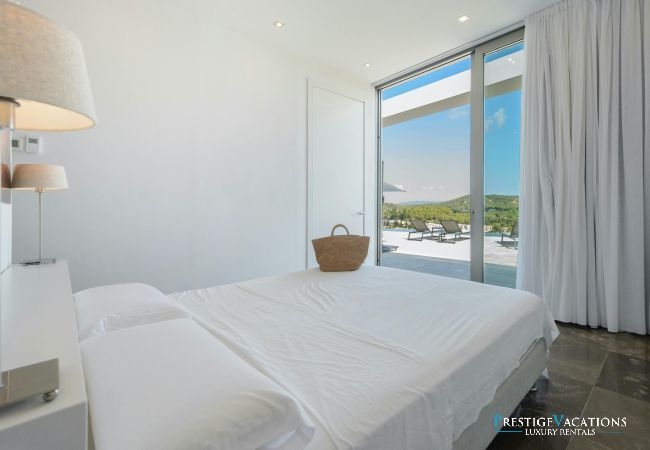 Villa in Ibiza / Eivissa - Minimal