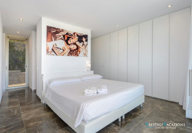 Villa in Ibiza / Eivissa - Minimal