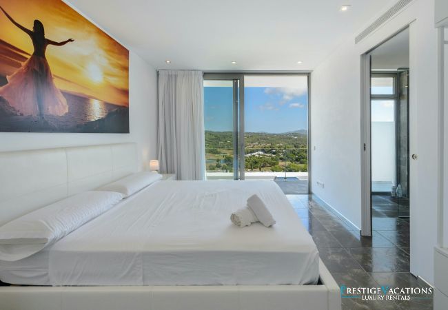 Villa in Ibiza / Eivissa - Minimal