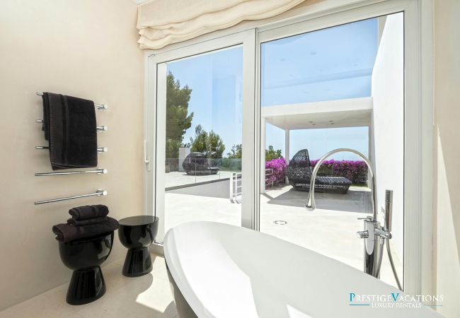Villa in Ibiza / Eivissa - Pazu