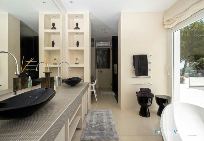 Villa in Ibiza / Eivissa - Pazu