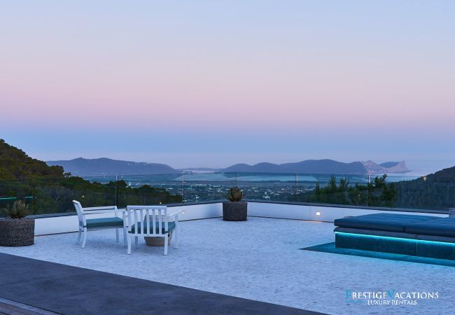 Villa in Ibiza / Eivissa - Vista Azul