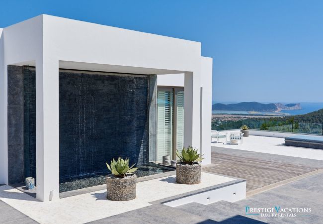 Villa in Ibiza / Eivissa - Vista Azul
