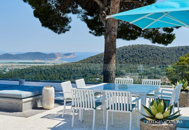 Villa in Ibiza / Eivissa - Vista Azul