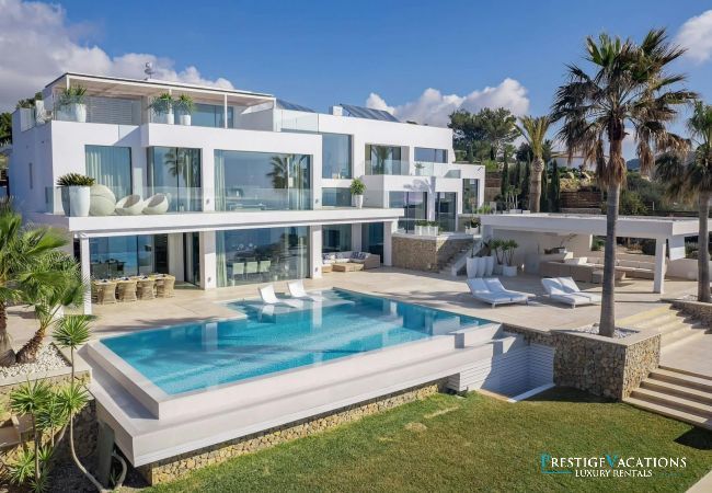 Villa in Port d' Andratx - La Mola Deluxe