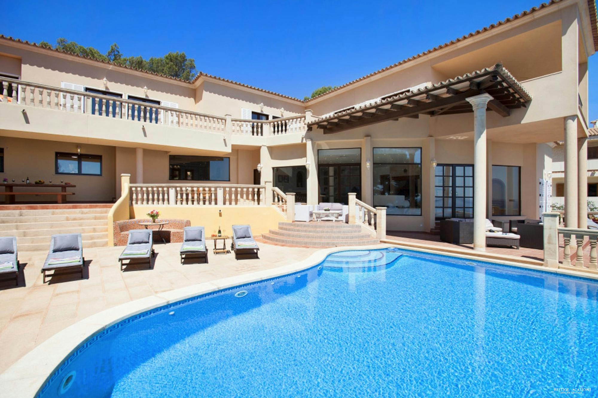 Villa/Dettached house in Badia Grand - Cabello