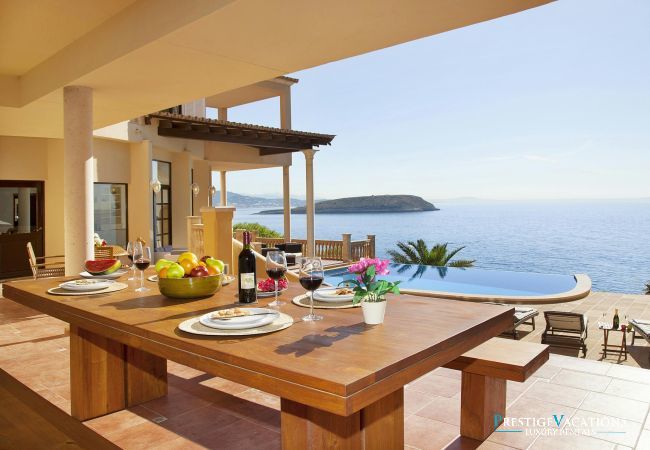 Villa in Badia Grand - Cabello Villa in Badia Grand - Cabello