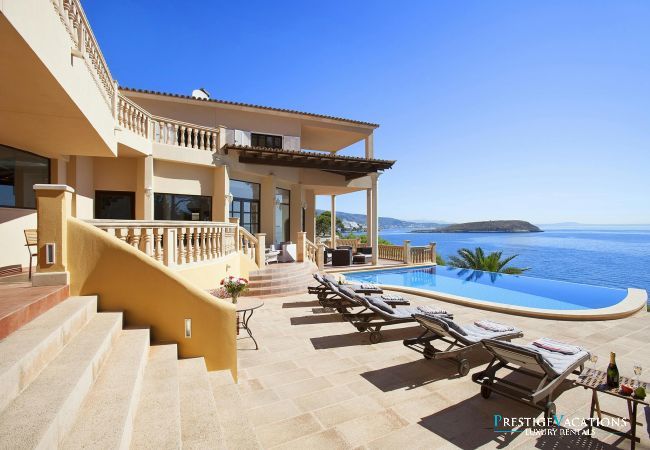 Villa in Badia Grand - Cabello Villa in Badia Grand - Cabello