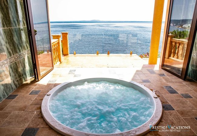 Villa in Badia Grand - Cabello Villa in Badia Grand - Cabello