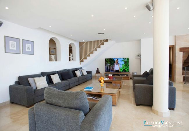 Villa in Badia Grand - Cabello Villa in Badia Grand - Cabello