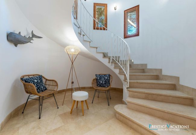 Villa in Badia Grand - Cabello Villa in Badia Grand - Cabello