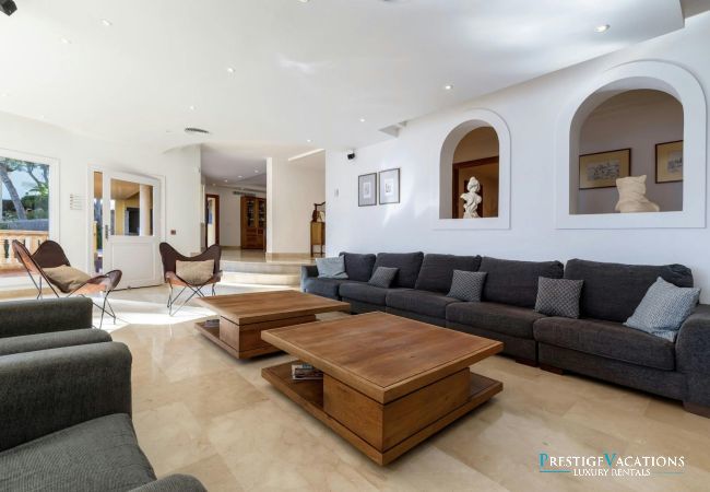 Villa in Badia Grand - Cabello Villa in Badia Grand - Cabello