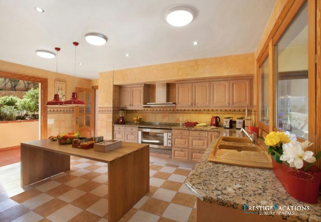 Villa in Badia Grand - Cabello Villa in Badia Grand - Cabello