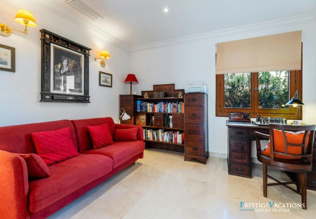 Villa in Badia Grand - Cabello Villa in Badia Grand - Cabello