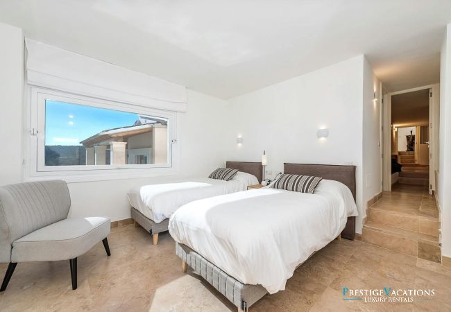 Villa in Sol de Mallorca - El Lirio