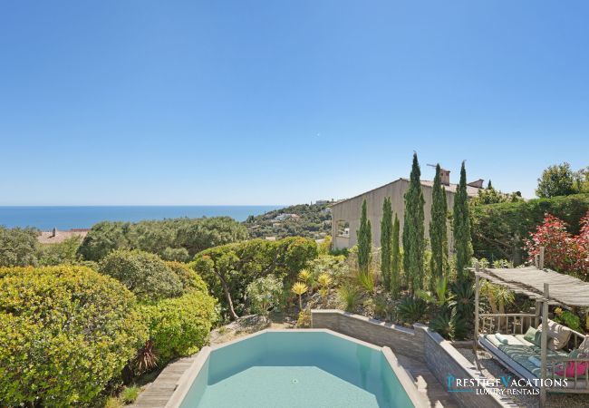 Villa in Roquebrune-sur-Argens - Sea View *****