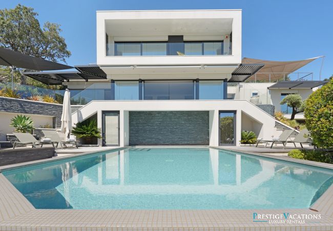 Villa in Roquebrune-sur-Argens - Sea View *****