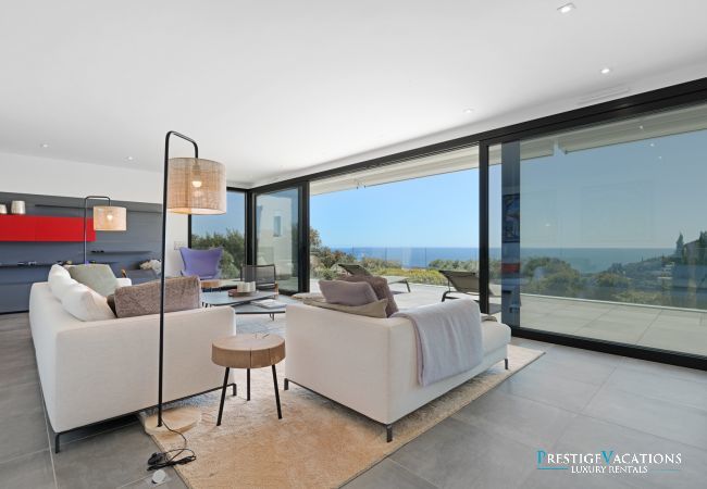 Villa in Roquebrune-sur-Argens - Sea View *****