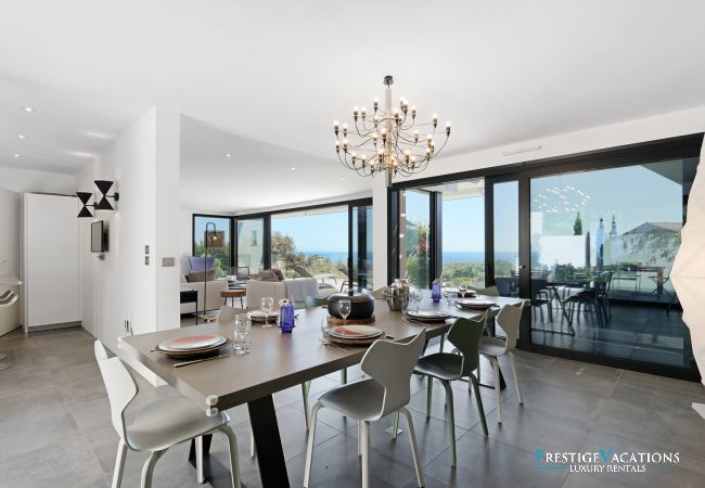 Villa in Roquebrune-sur-Argens - Sea View *****