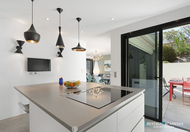 Villa in Roquebrune-sur-Argens - Sea View *****