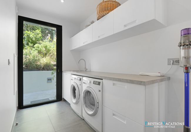 Villa in Roquebrune-sur-Argens - Sea View *****