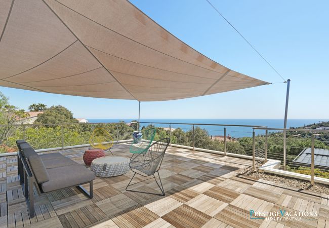 Villa in Roquebrune-sur-Argens - Sea View *****