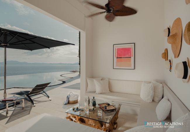 Villa in Nissaki - The Edge
