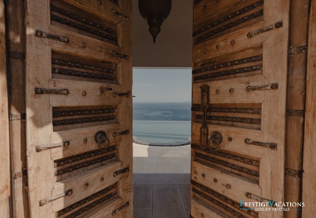 Villa in Nissaki - The Edge