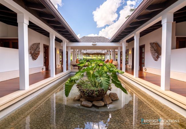 Villa in Casa De Campo - Tropical Modern