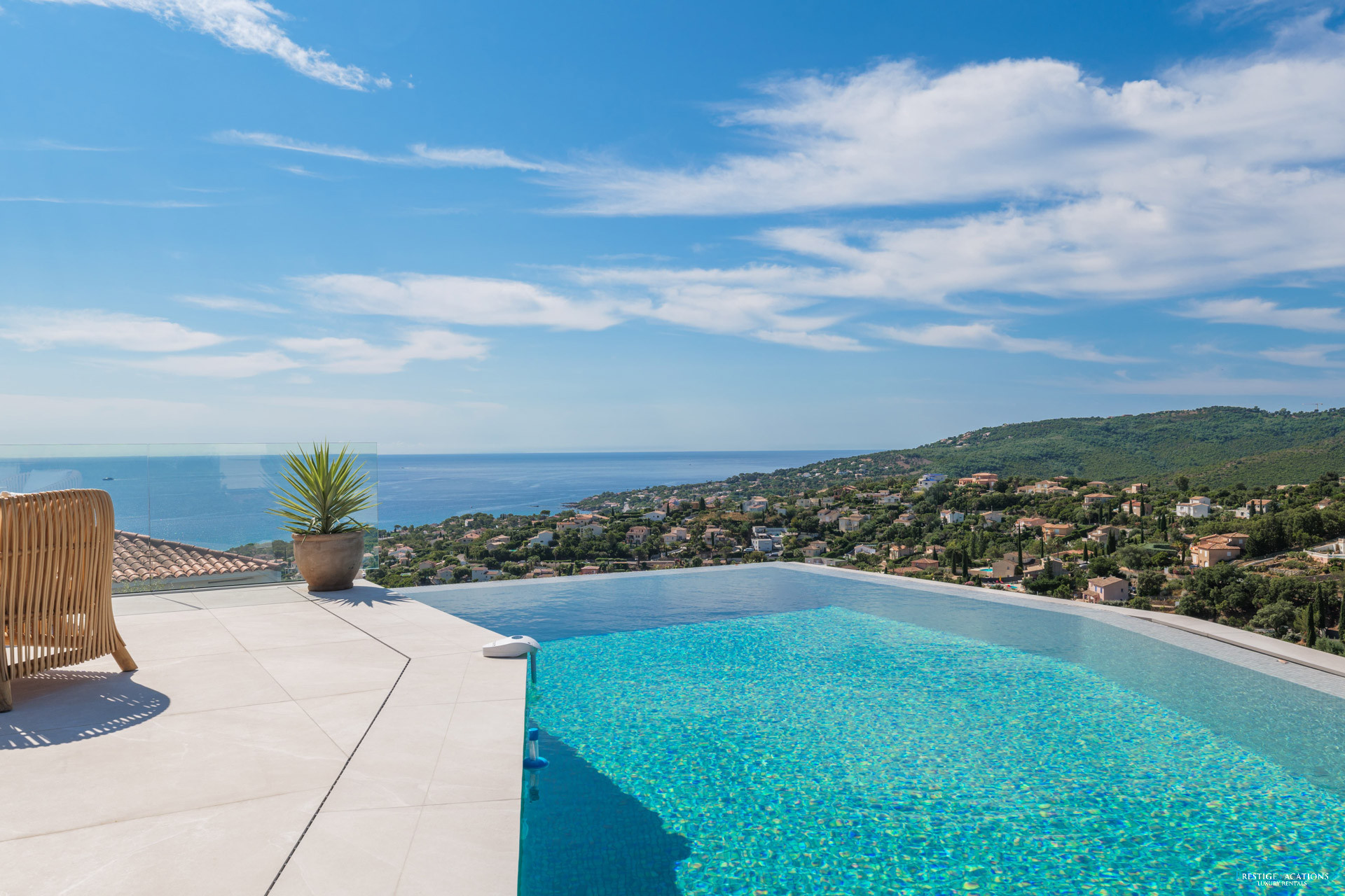 Villa/Dettached house in Roquebrune-sur-Argens - Miramaris *****