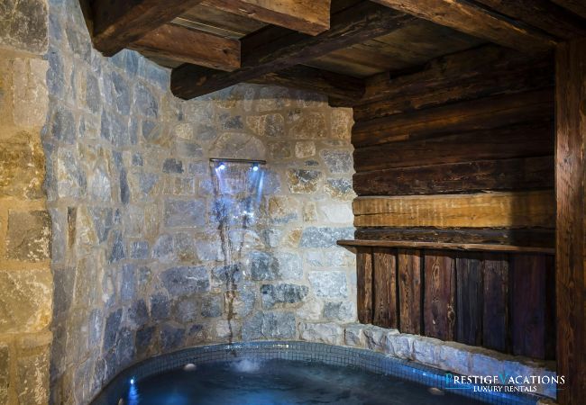 Chalet in Courchevel - Axel