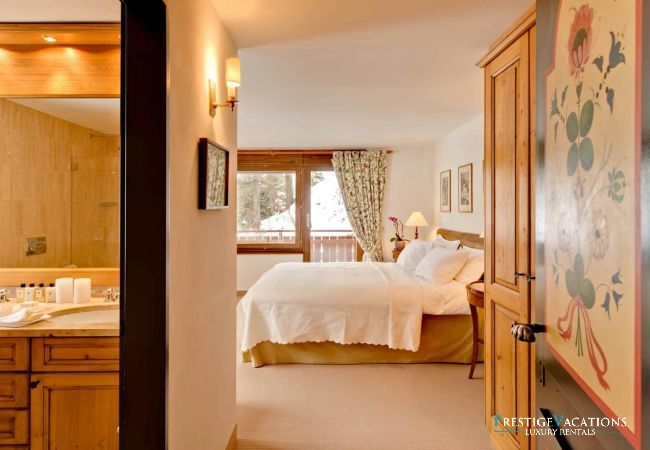 Chalet in Zermatt - Vanilla Orchid Chalet in Zermatt - Vanilla Orchid