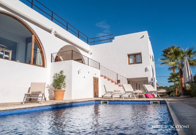 Villa in Ibiza - Sa Cigonya
