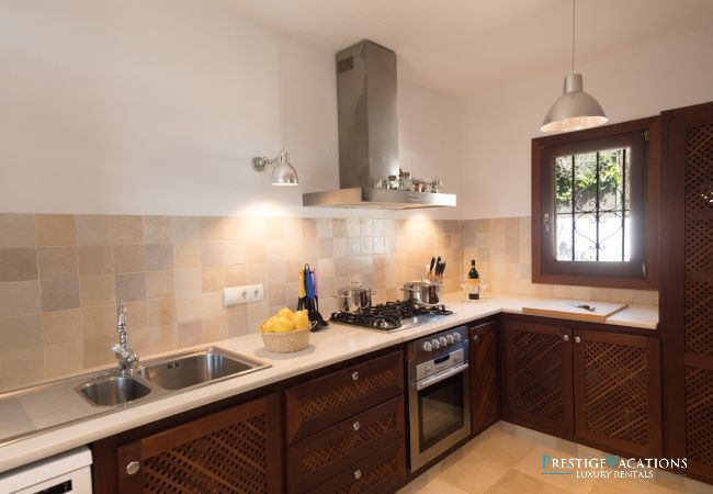 Villa in Ibiza / Eivissa - Sa Cigonya